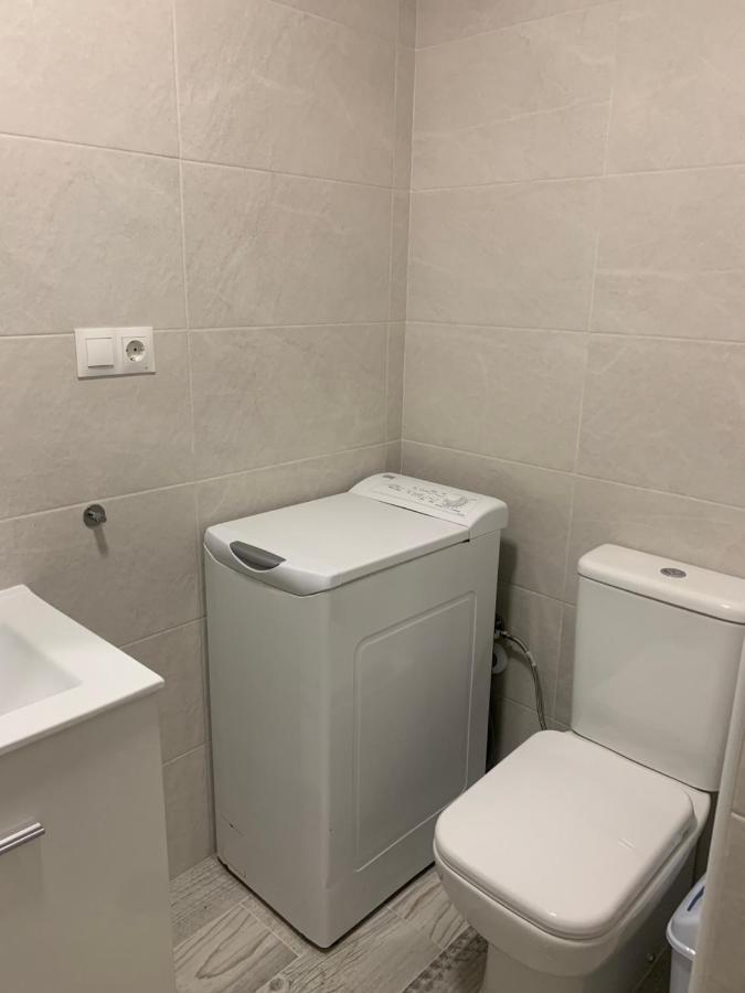 Acogedor Estudio En Primera Linea De Playa Benalmadena Bagian luar foto