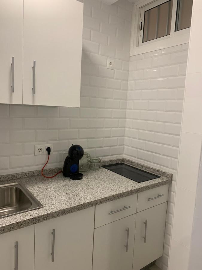 Acogedor Estudio En Primera Linea De Playa Benalmadena Bagian luar foto